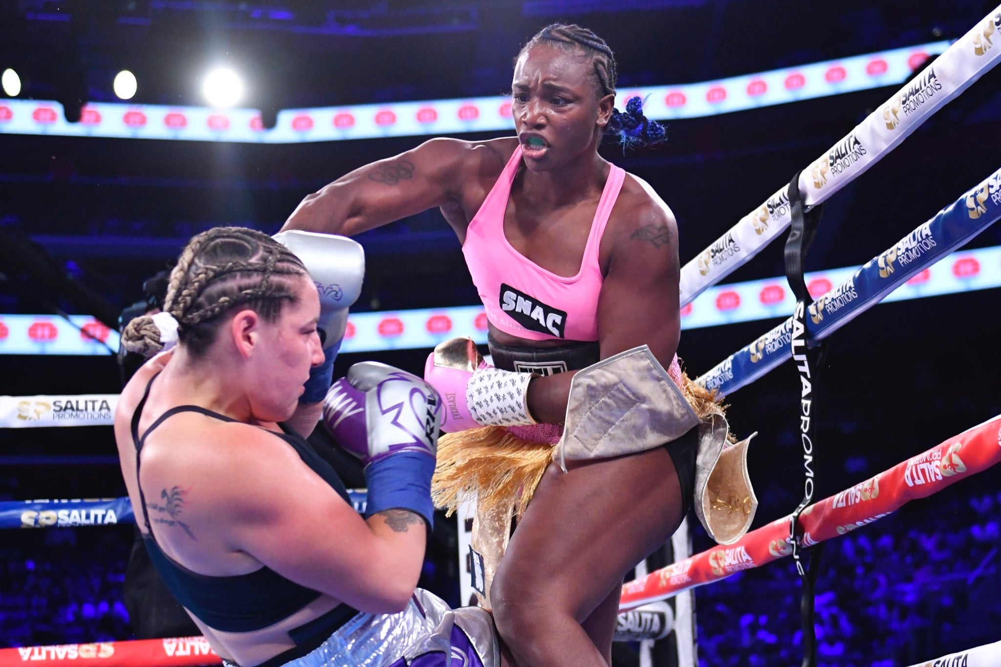 Performance parfaite de Shields contre Joanisse - Canada Fighting